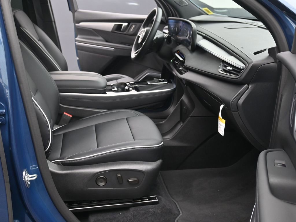 Used 2026 Buick Enclave Preferred image 11