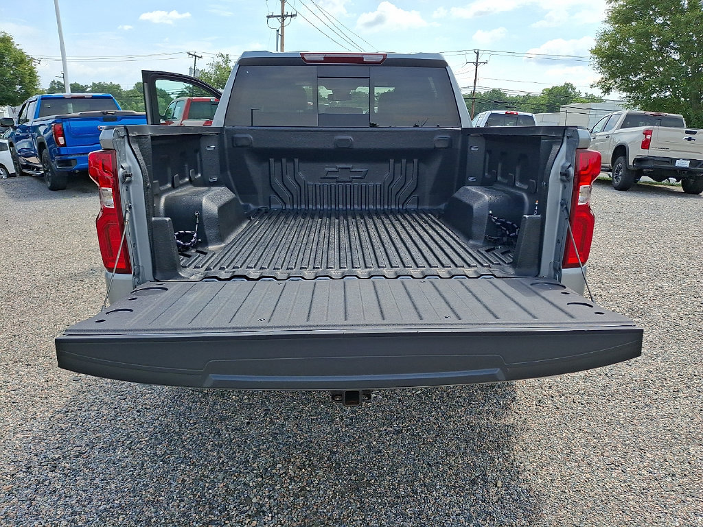 Used 2024 Chevrolet Silverado 1500 LTZ w/ LTZ Convenience Package II AWD/4WD image 28