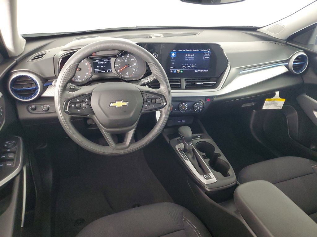 Used 2026 Chevrolet Trax LS w/ LS Convenience Package image 15