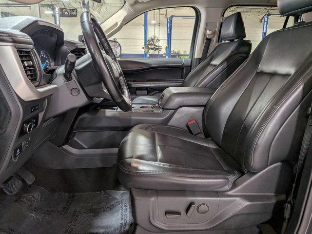 Used 2024 Ford Expedition XLT RWD image 21