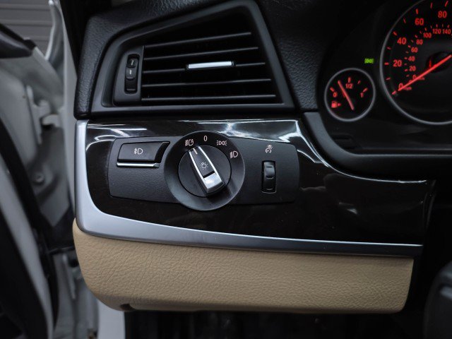 Used 2016 BMW 528i Sedan RWD image 30
