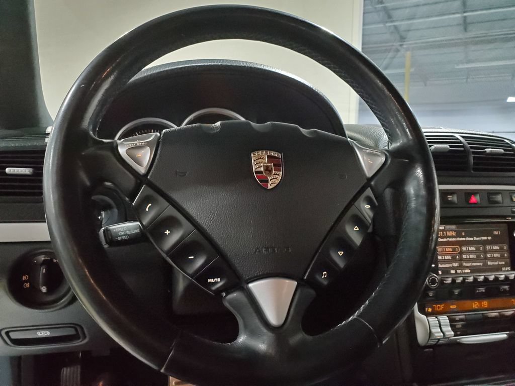 Used 2009 Porsche Cayenne GTS AWD/4WD image 25