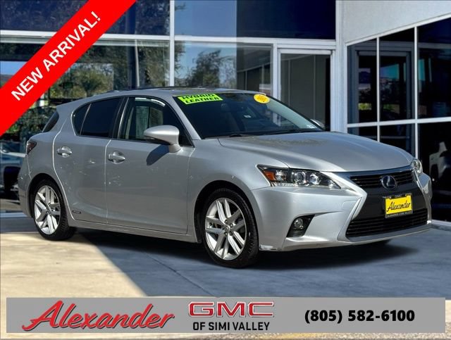 Used 2015 Lexus CT 200h w/ Navigation Package FWD image 1