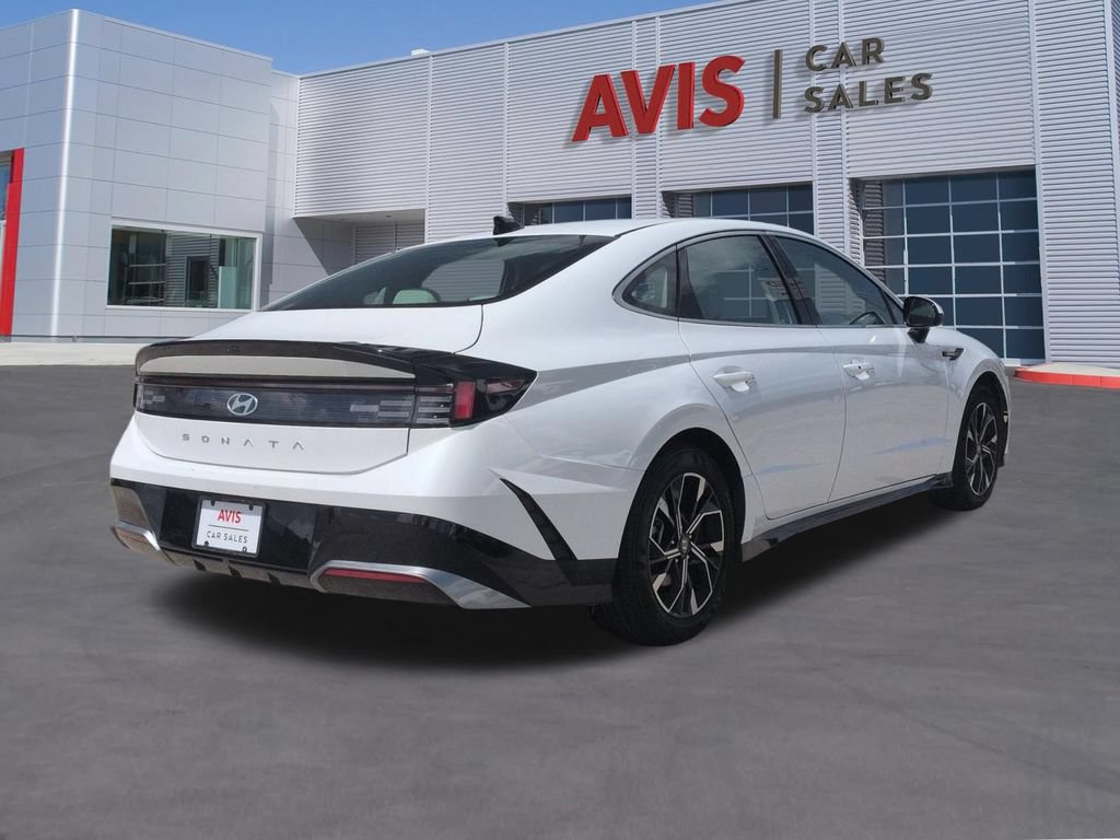 Used 2025 Hyundai Sonata SEL FWD image 6