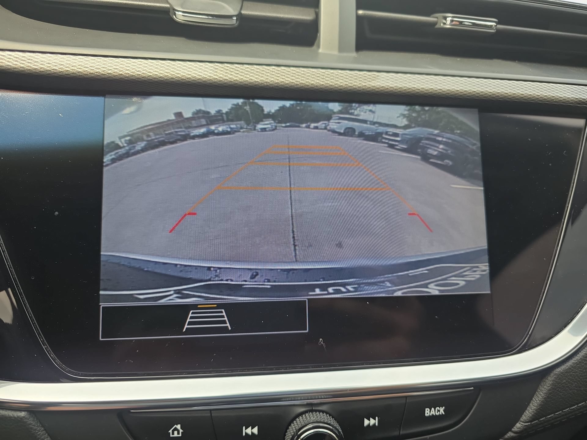 Used 2023 Buick Encore GX Preferred w/ Cold Weather Comfort Package FWD image 22