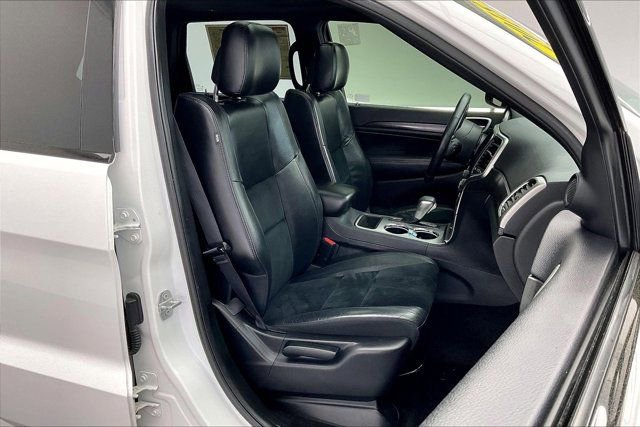 Used 2018 Jeep Grand Cherokee Altitude image 6