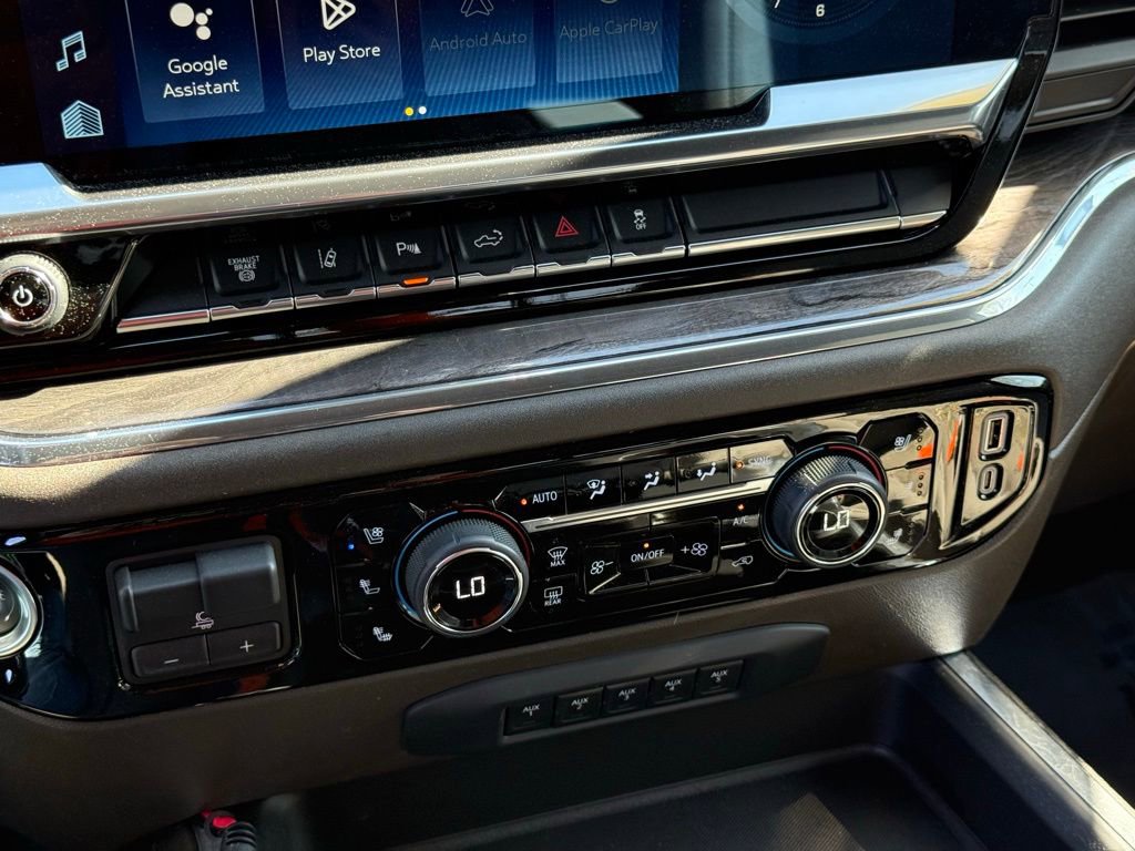 Used 2024 Chevrolet Silverado 3500 LTZ w/ LTZ Plus Package image 39