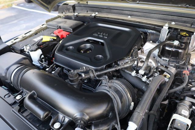 Used 2025 Jeep Wrangler Sport image 8