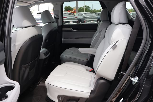 Used 2025 Hyundai Palisade SEL FWD image 16