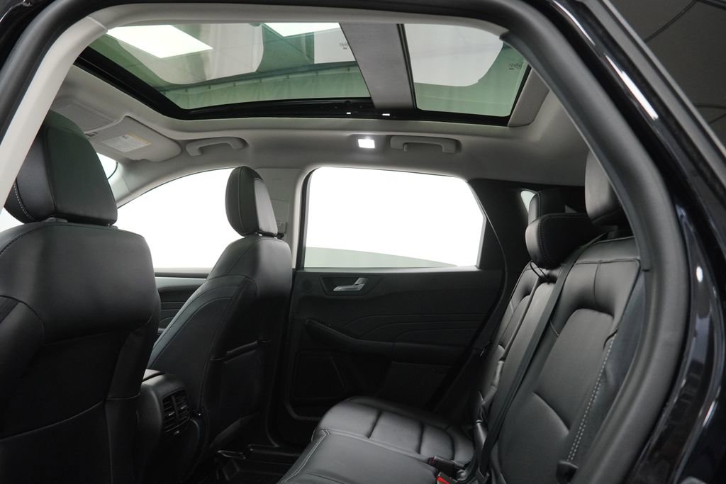 Used 2021 Ford Escape SEL w/ Technology Package image 21