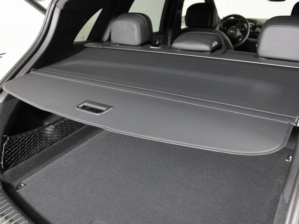 Certified 2026 Porsche Cayenne AWD/4WD image 15
