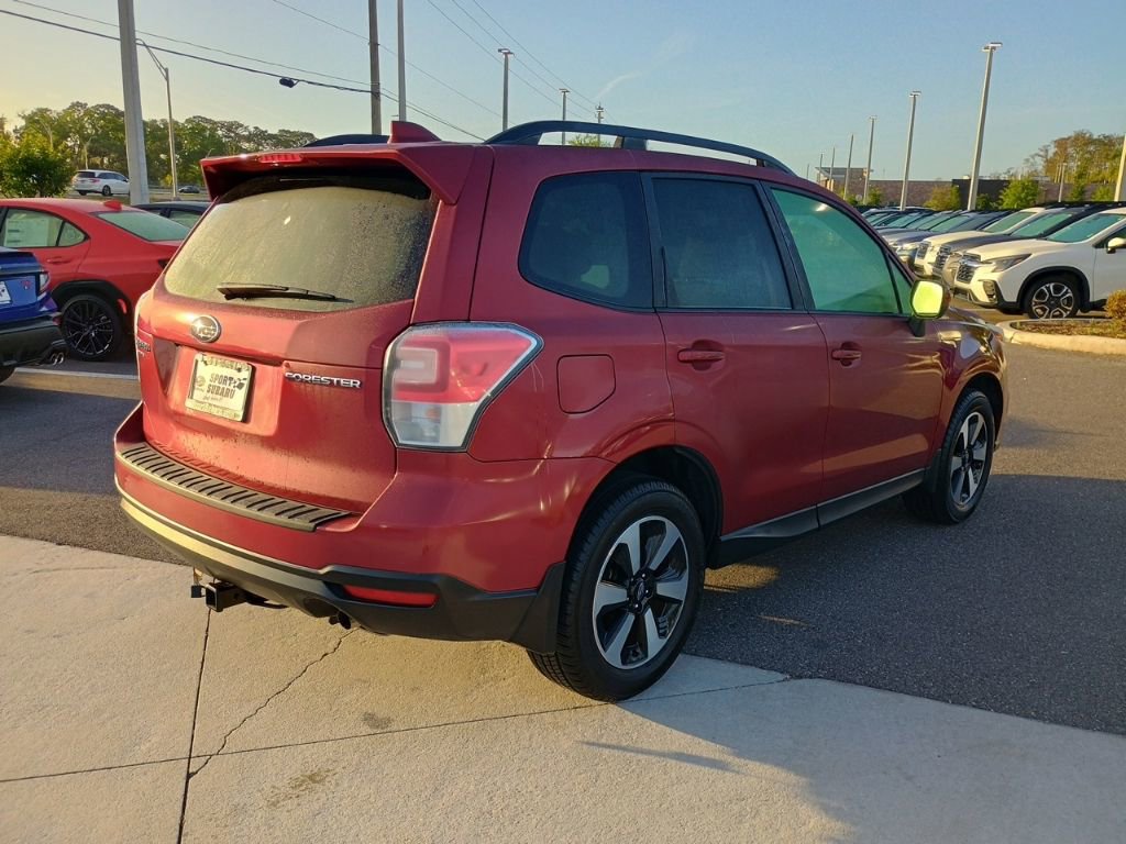 Used 2018 Subaru Forester 2.5i Premium w/ All-Weather Package image 5