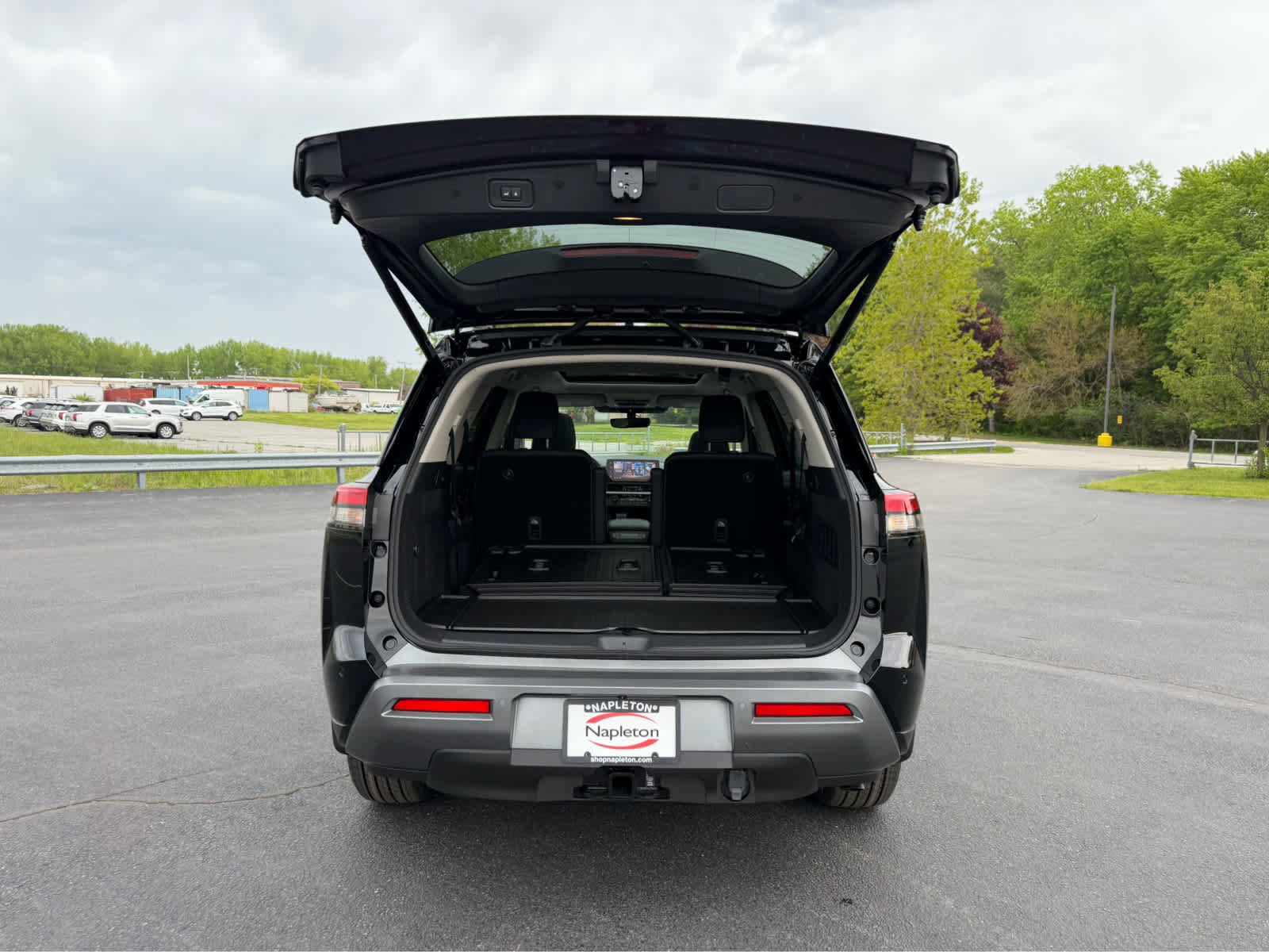 New 2026 Nissan Pathfinder Platinum AWD/4WD image 7