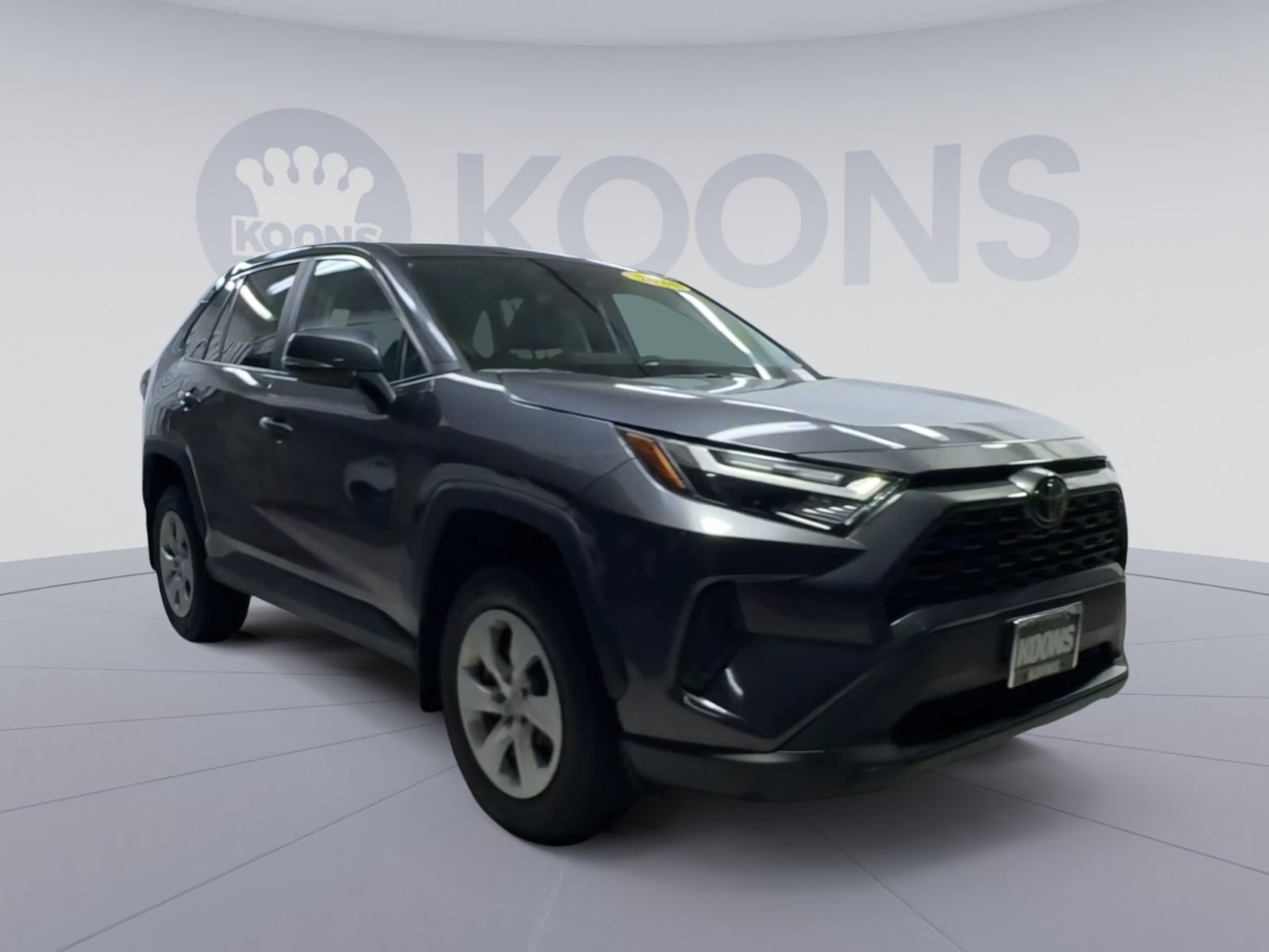 Used 2024 Toyota RAV4 LE AWD/4WD image 2