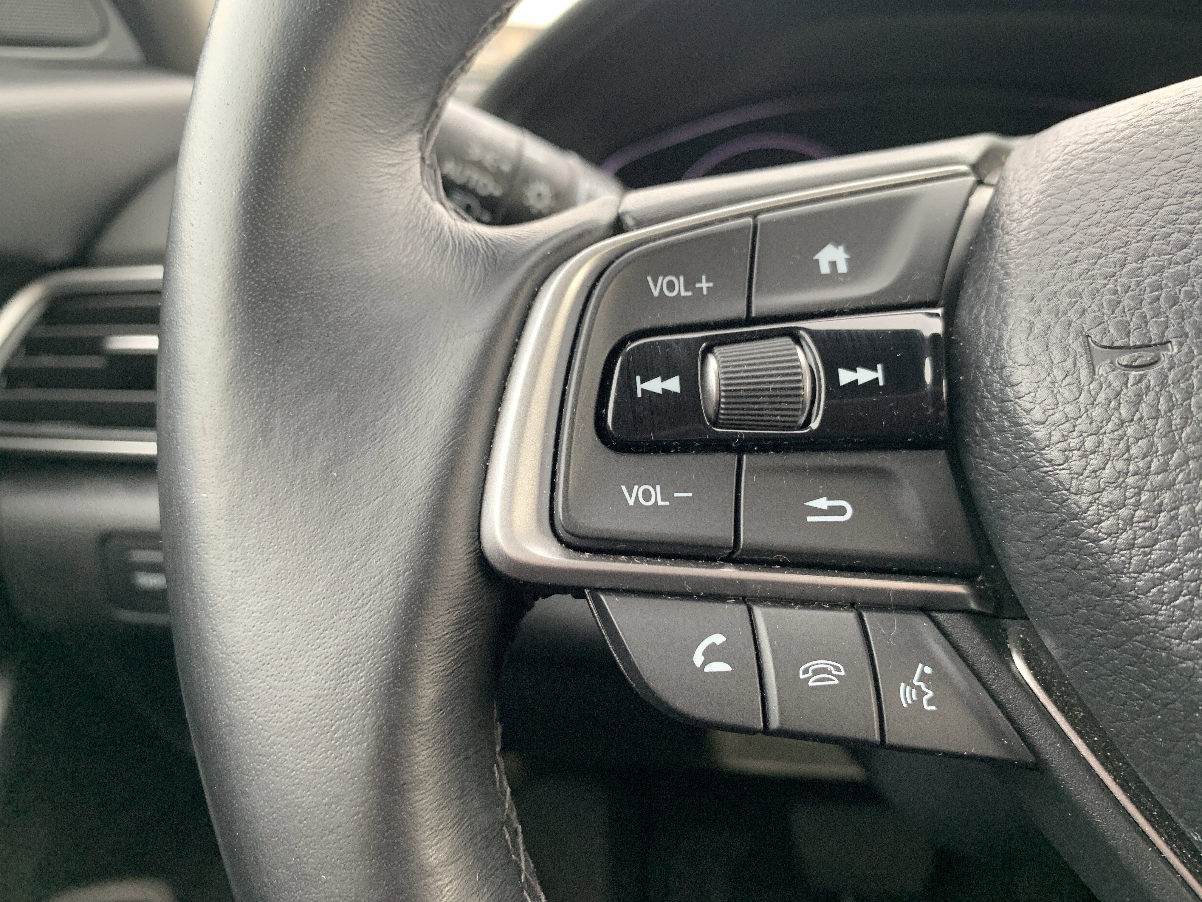 Used 2020 Honda Accord EX-L image 19