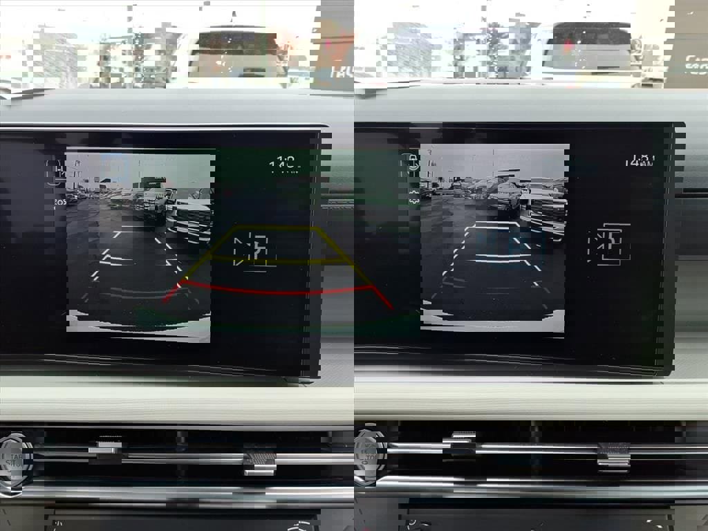 Used 2025 Hyundai Tucson SE image 10