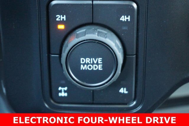 New 2026 Ford F350 XLT w/ XLT Premium Package AWD/4WD image 8