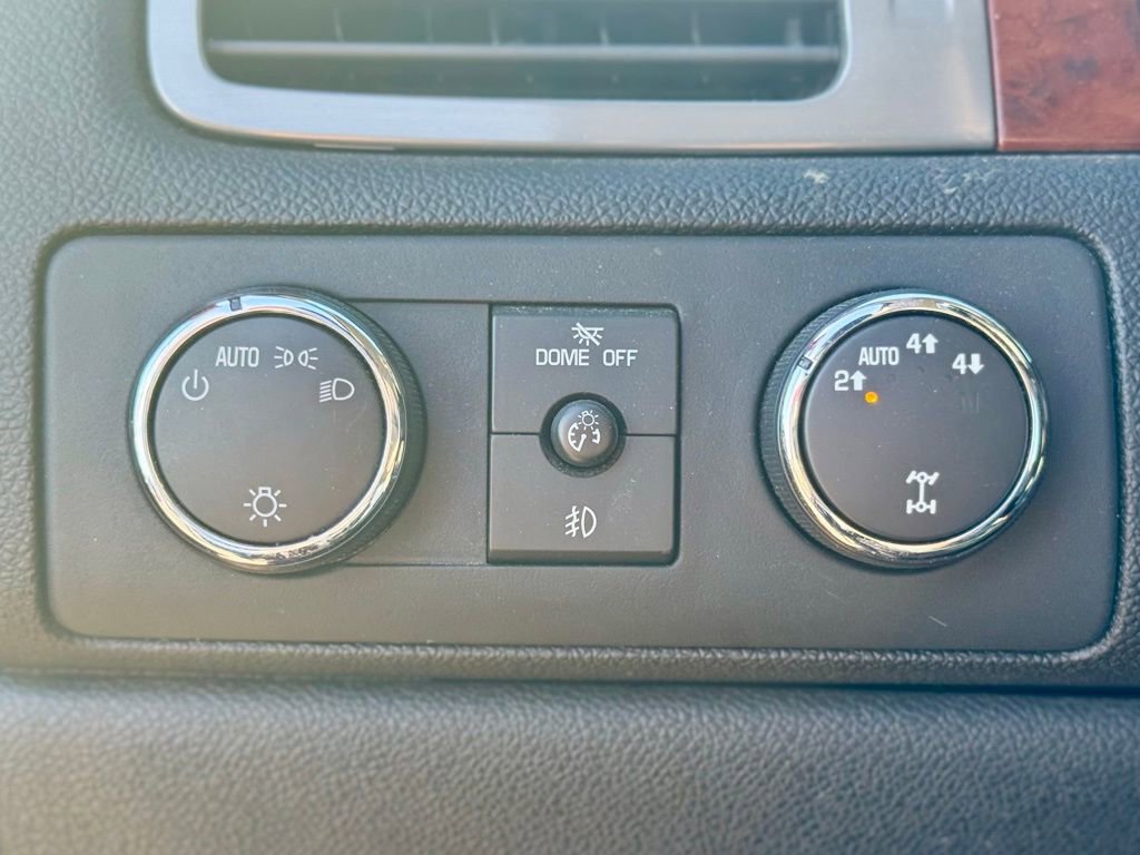 Used 2010 Chevrolet Silverado 1500 LTZ w/ Convenience Package image 20