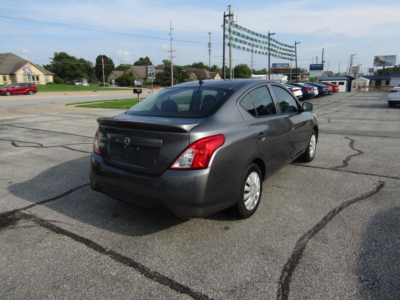 Used 2018 Nissan Versa S Plus FWD image 8