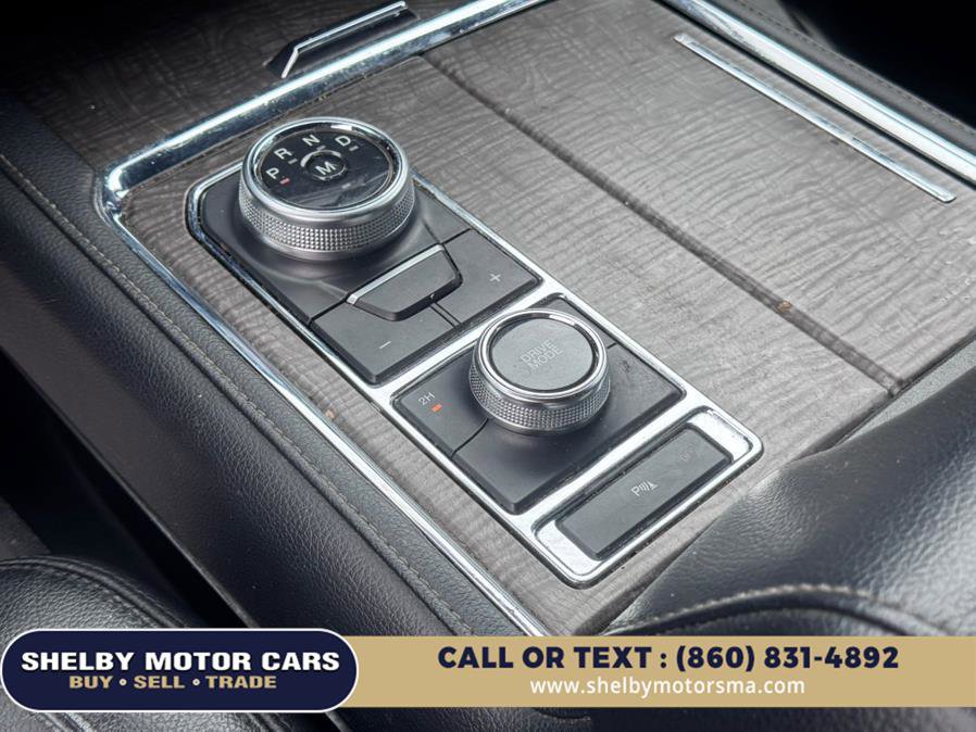 Used 2019 Ford Expedition Max Limited image 11