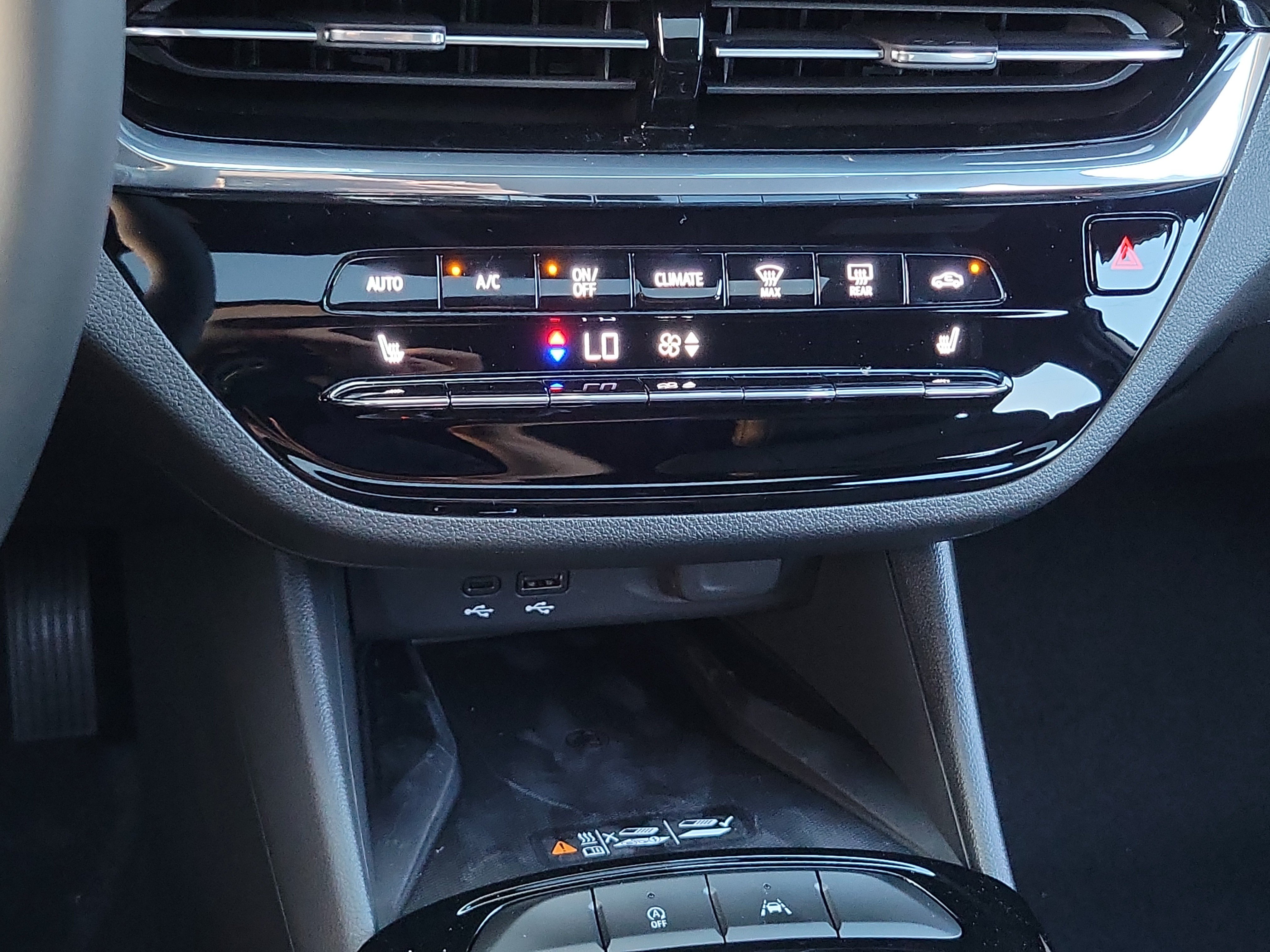 New 2026 Buick Envista Sport Touring FWD image 29