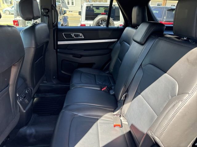 Used 2017 Ford Explorer XLT w/ Equipment Group 202A image 14