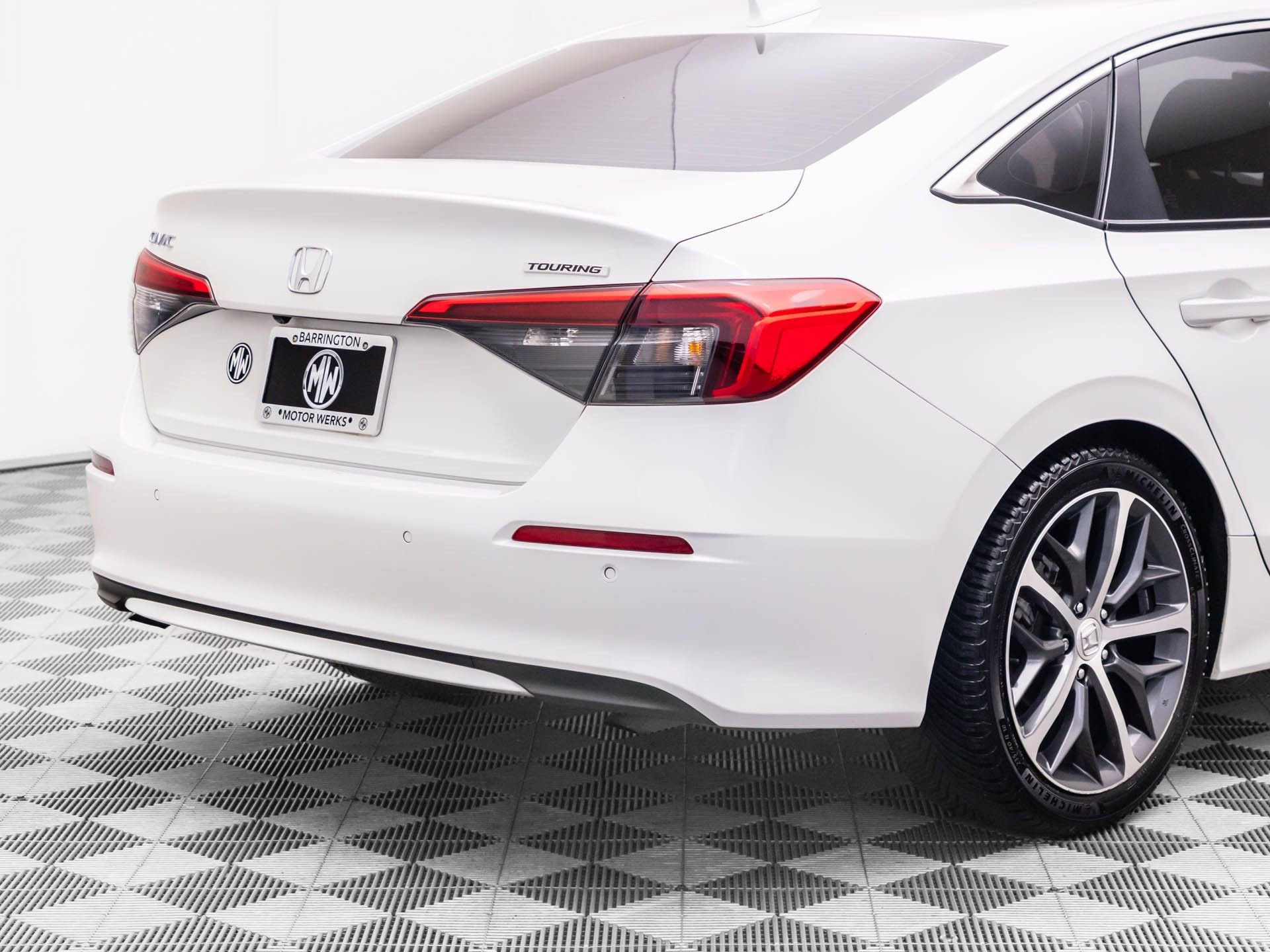 Used 2023 Honda Civic Touring image 32