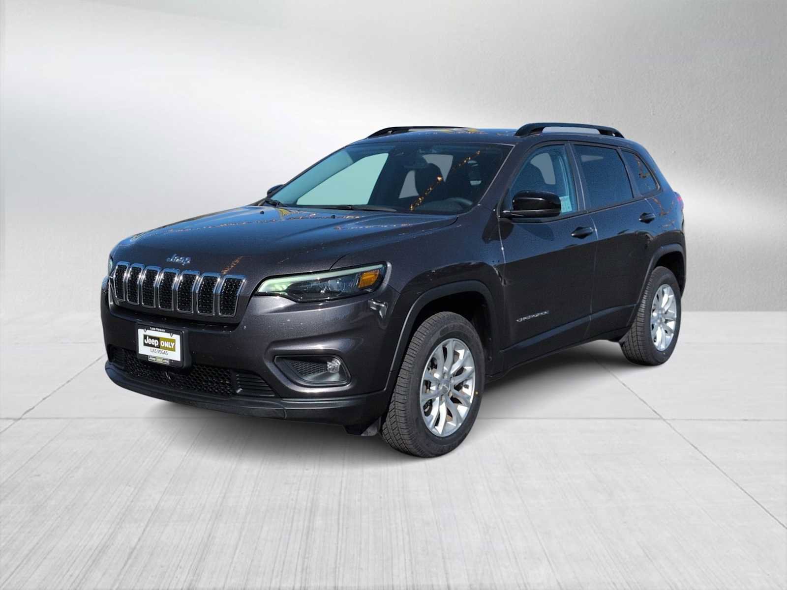 Used 2022 Jeep Cherokee Latitude Lux w/ Sun & Sound Group image 4