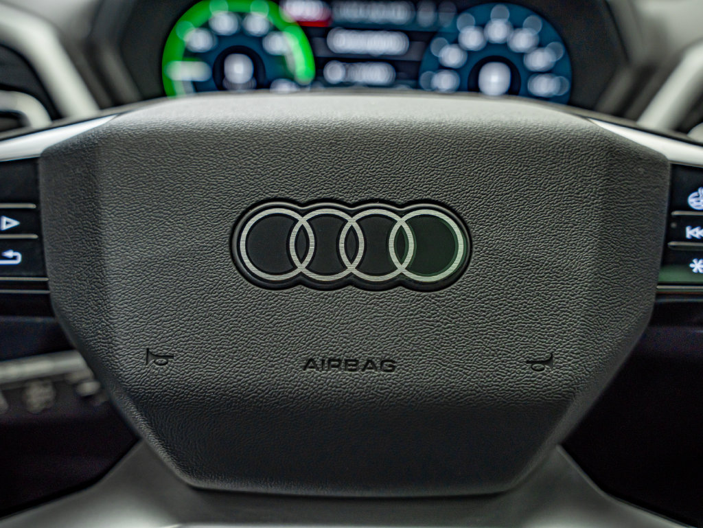 Used 2024 Audi Q4 e-tron Premium Plus w/ Premium Plus AWD/4WD image 20