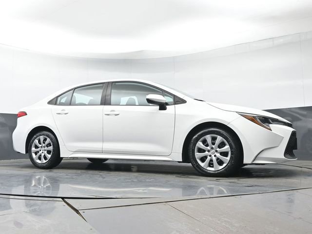 Certified 2020 Toyota Corolla LE FWD image 32