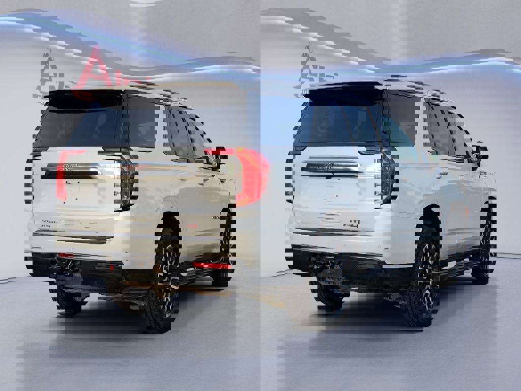 Used 2023 GMC Yukon AT4 w/ AT4 Premium Package image 5