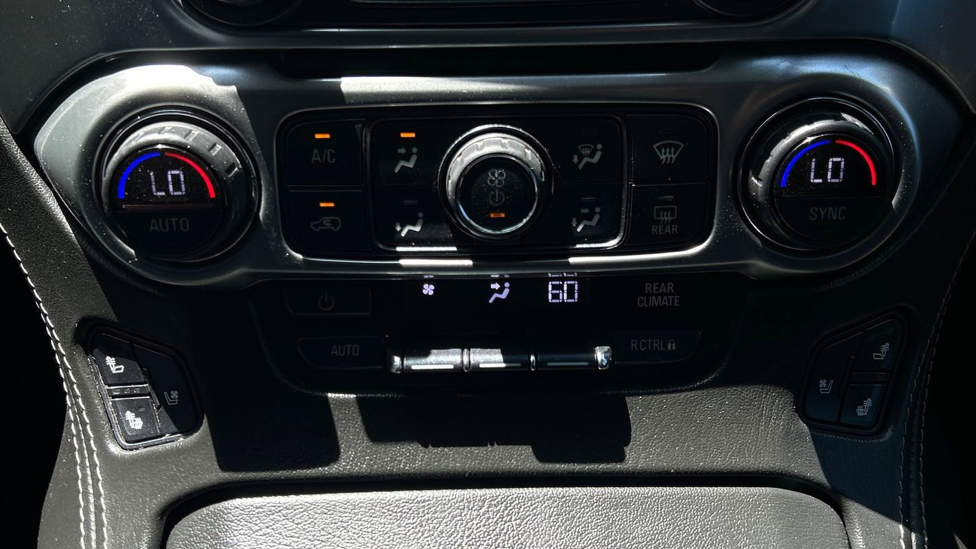 Used 2018 Chevrolet Tahoe Premier AWD/4WD image 31