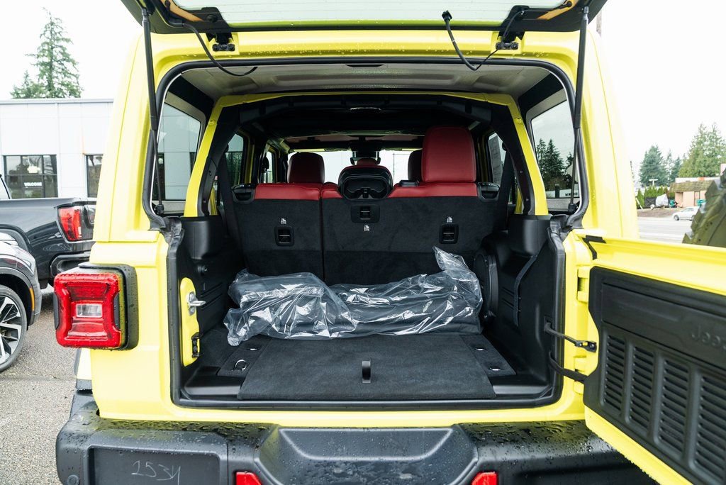 Used 2024 Jeep Wrangler Rubicon 392 image 8