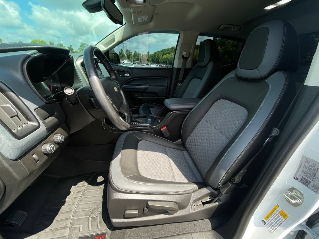 Used 2022 Chevrolet Colorado Z71 AWD/4WD image 24