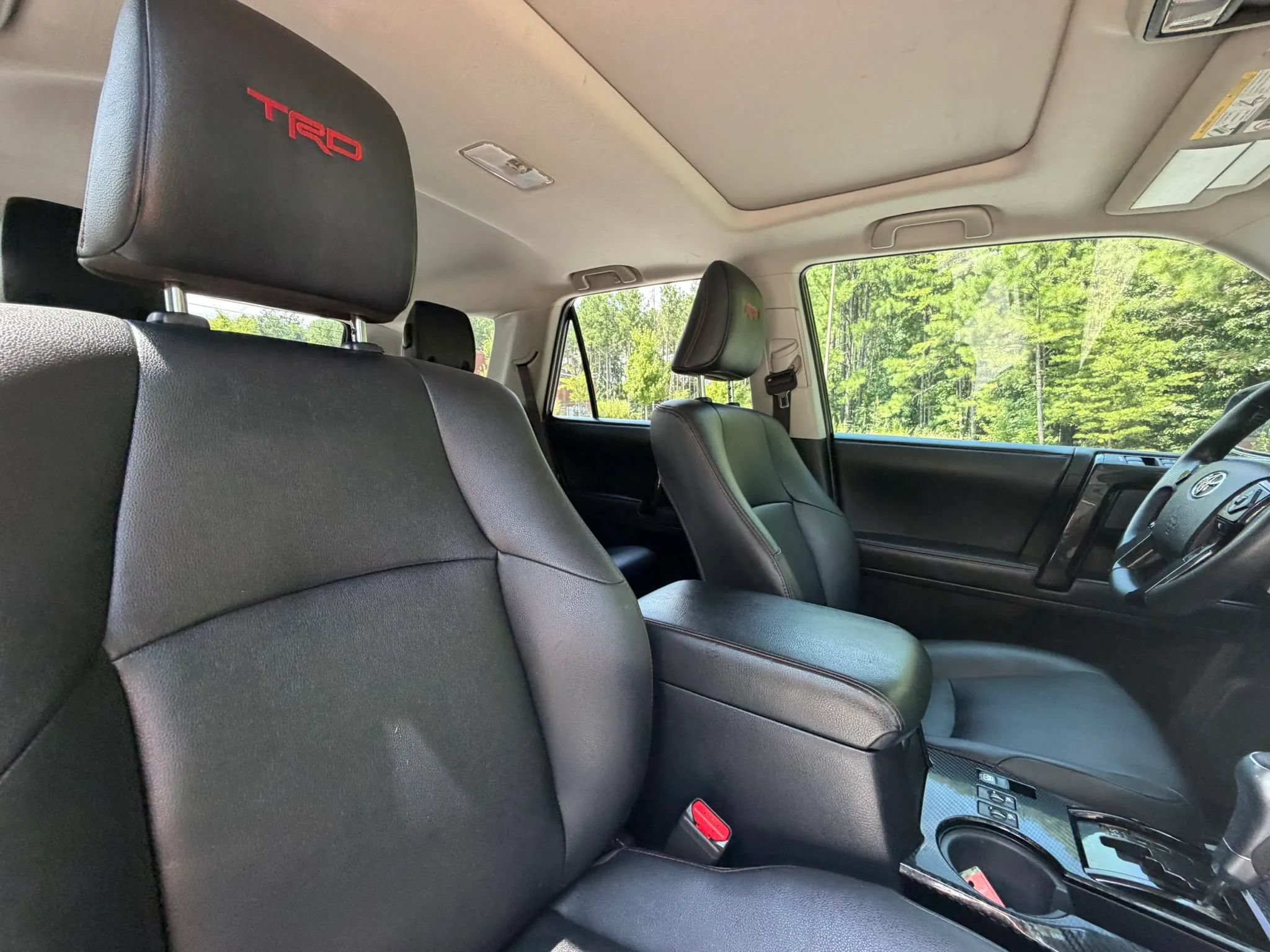 Used 2020 Toyota 4Runner TRD Off-Road Premium w/ Moonroof Package AWD/4WD image 18