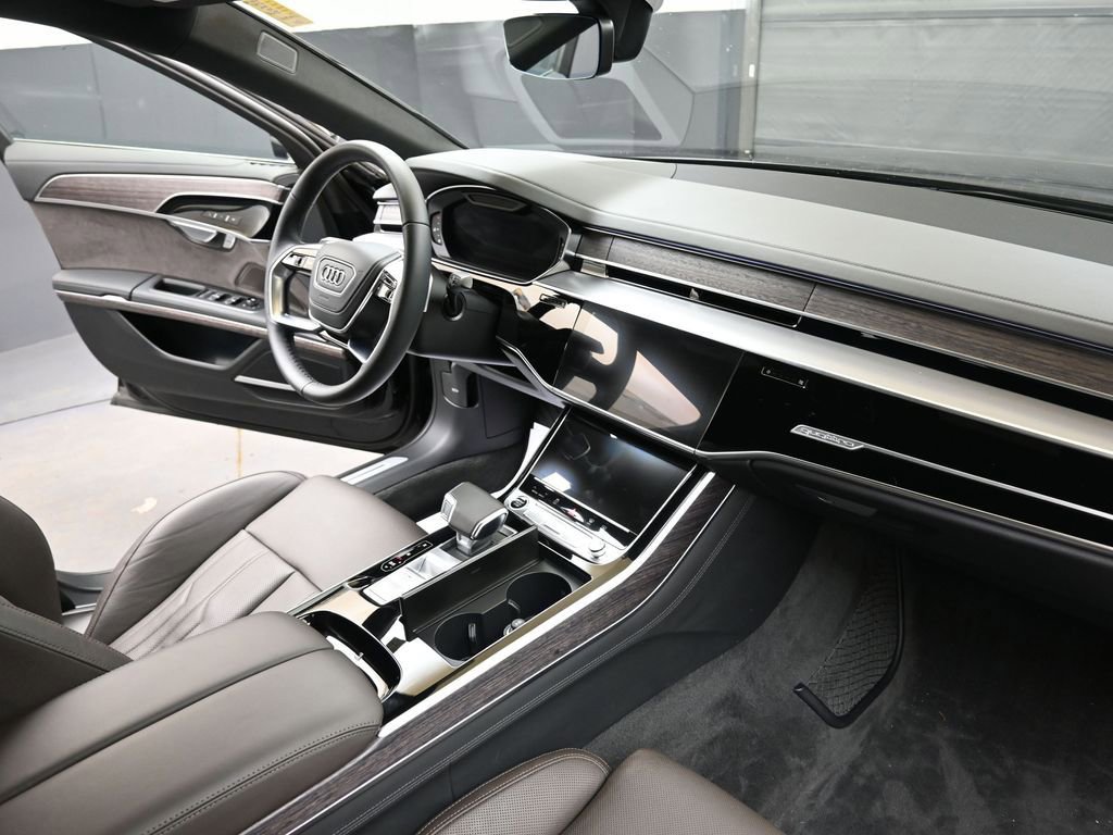 Certified 2025 Audi A8 L 3.0T image 12