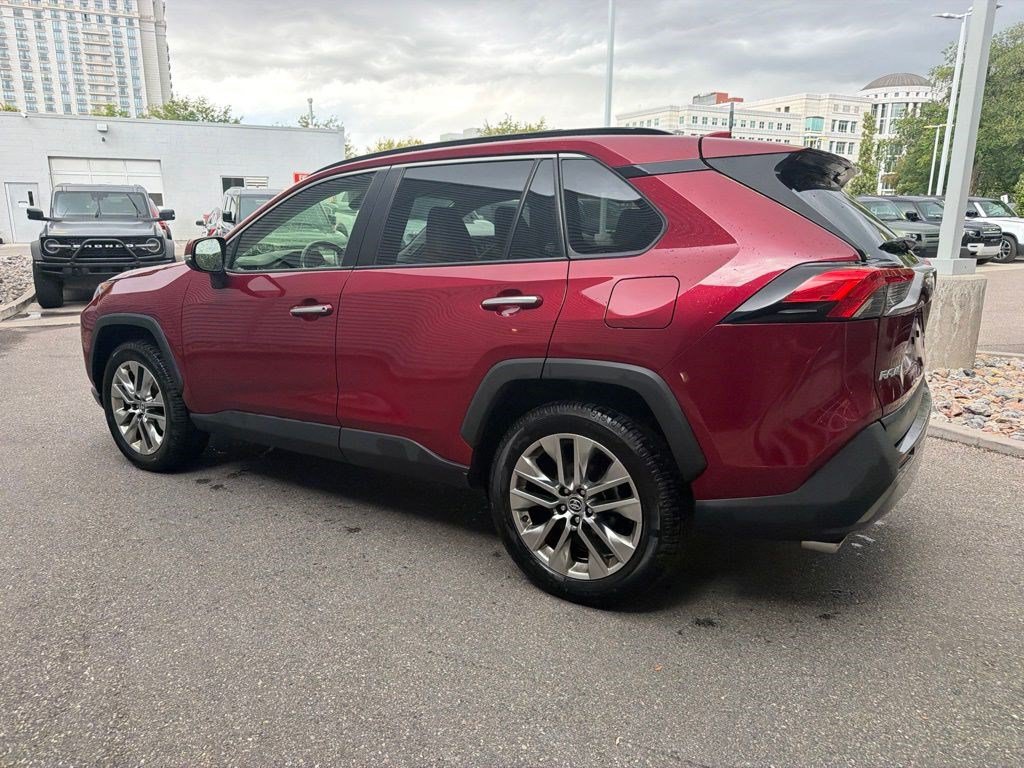 Used 2021 Toyota RAV4 Limited AWD/4WD image 9