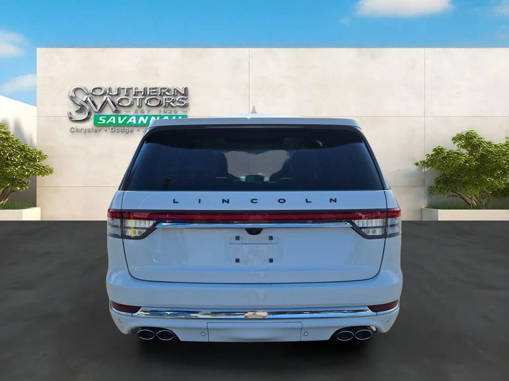 Used 2023 Lincoln Aviator Black Label Grand Touring w/ Class IV Trailer Tow Package AWD/4WD image 4