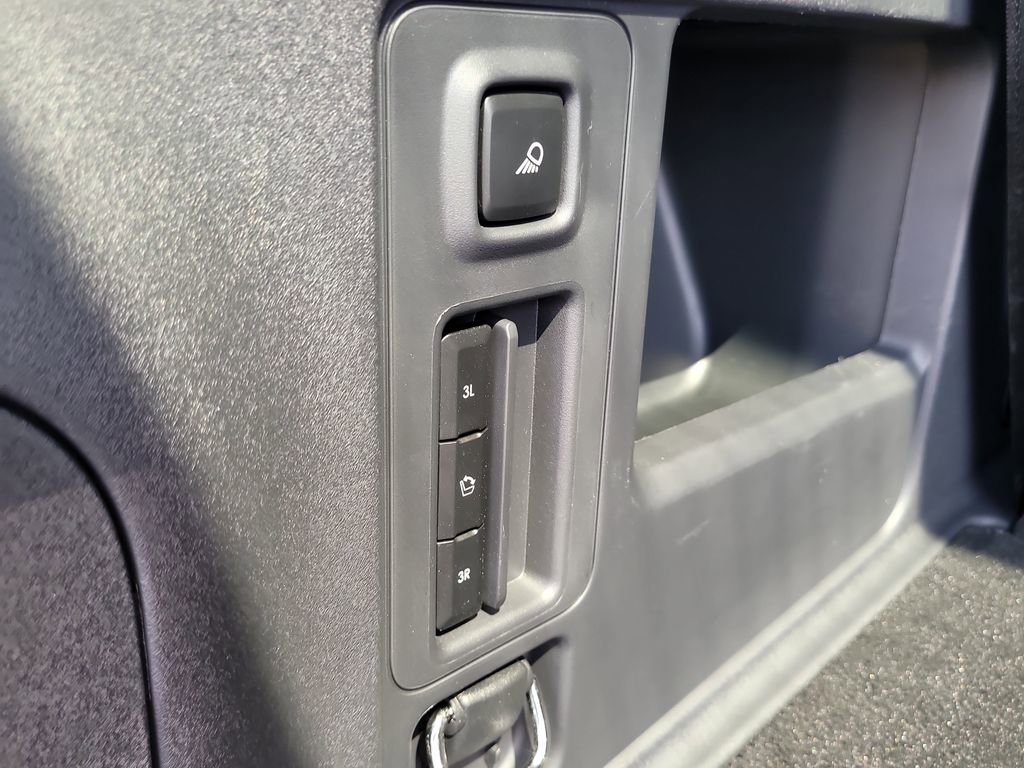 Used 2025 Lincoln Navigator Reserve w/ Jet Appearance Package image 9