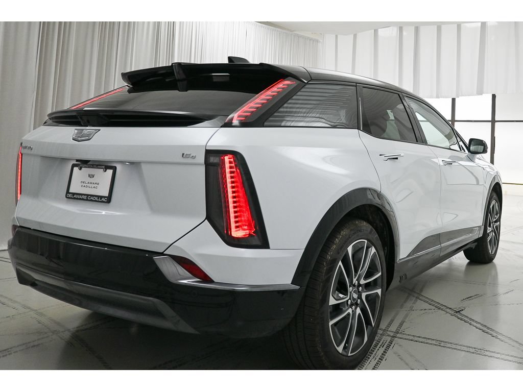 New 2027 Cadillac Optiq Sport AWD/4WD image 4