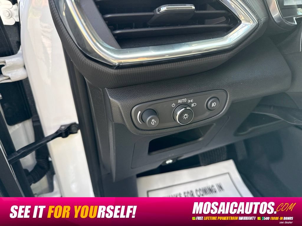 Used 2022 Chevrolet TrailBlazer LT w/ Convenience Package FWD image 27