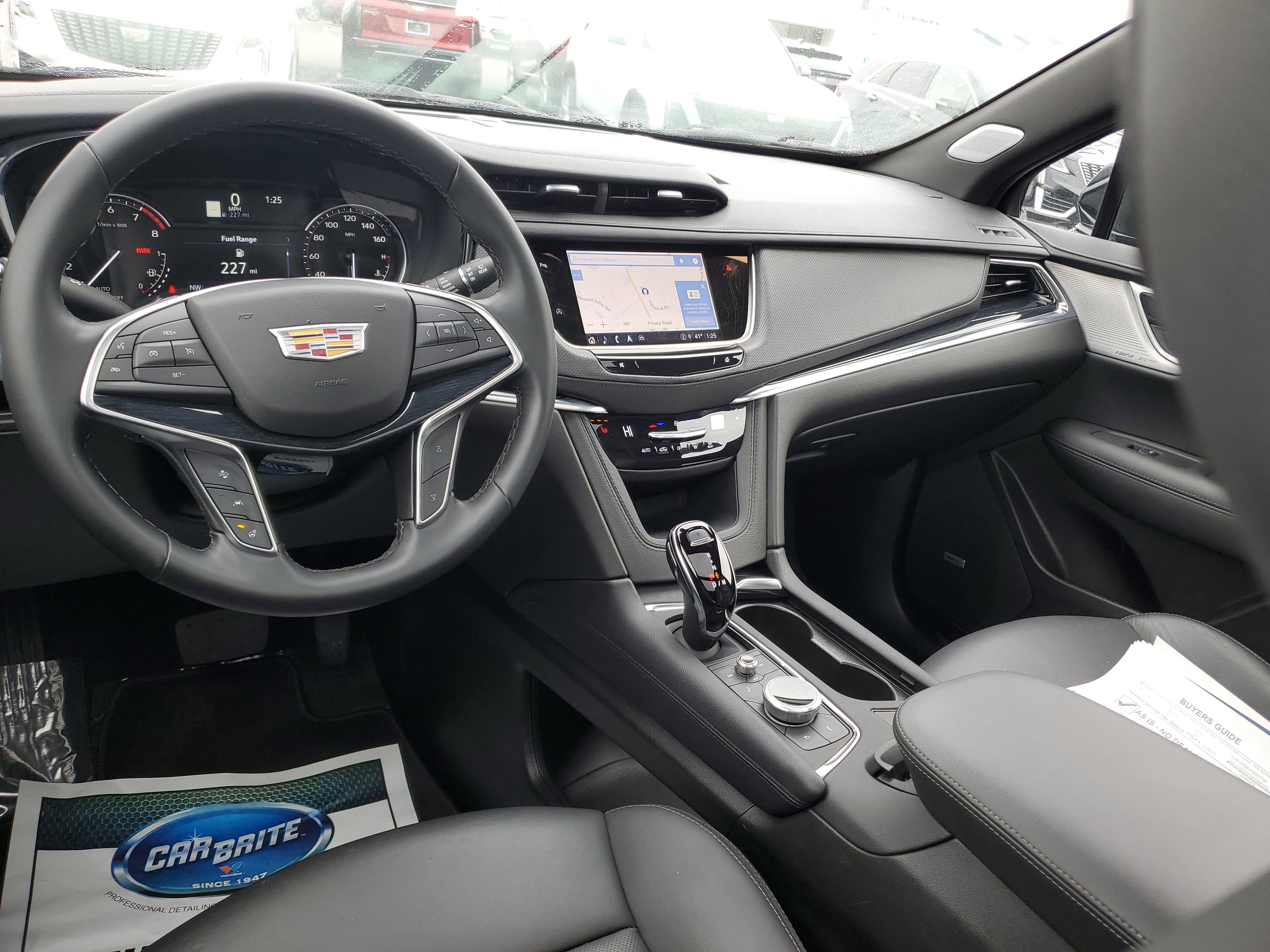 Used 2025 Cadillac XT5 Premium Luxury image 7