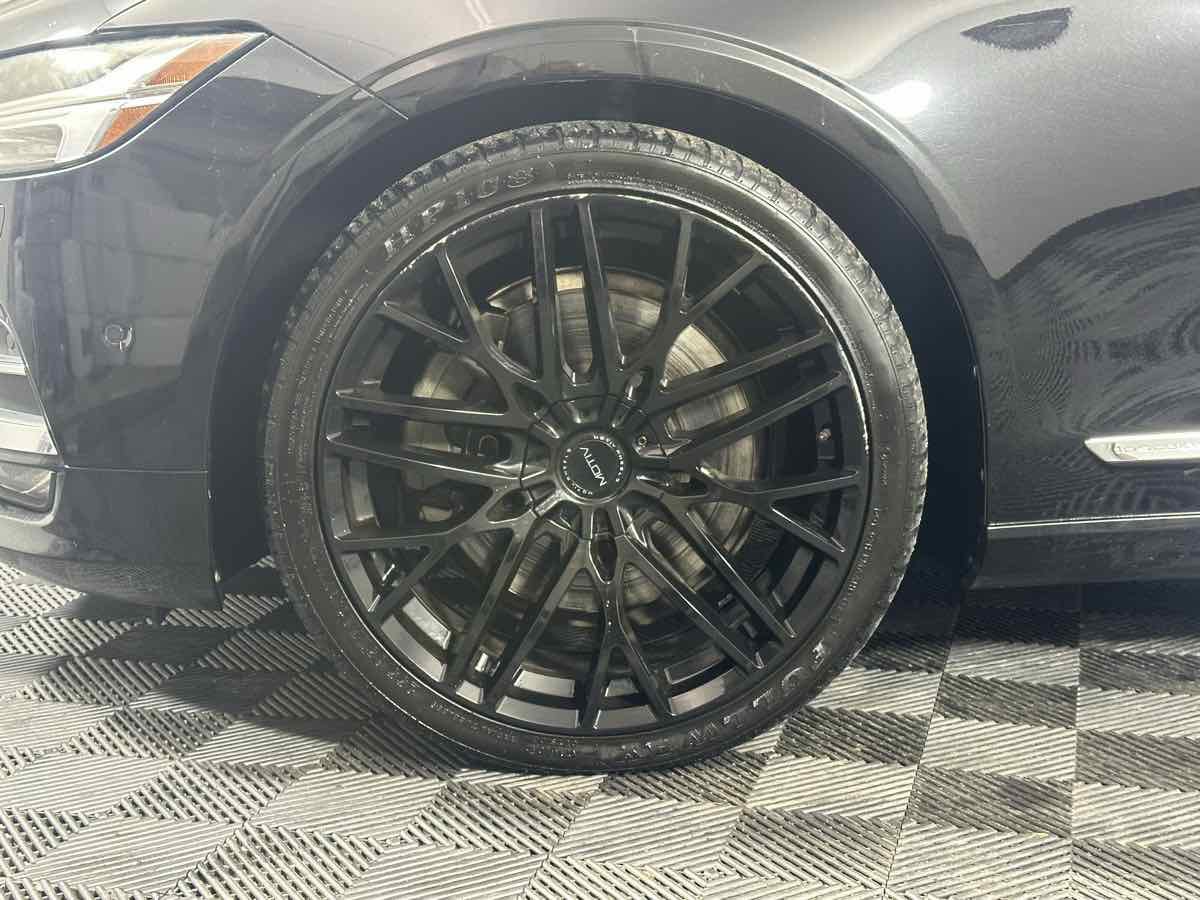 Used 2017 Volvo S90 T6 Inscription w/ Vision Package image 47