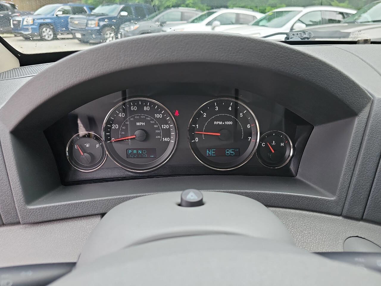 Used 2005 Jeep Grand Cherokee Limited AWD/4WD image 10