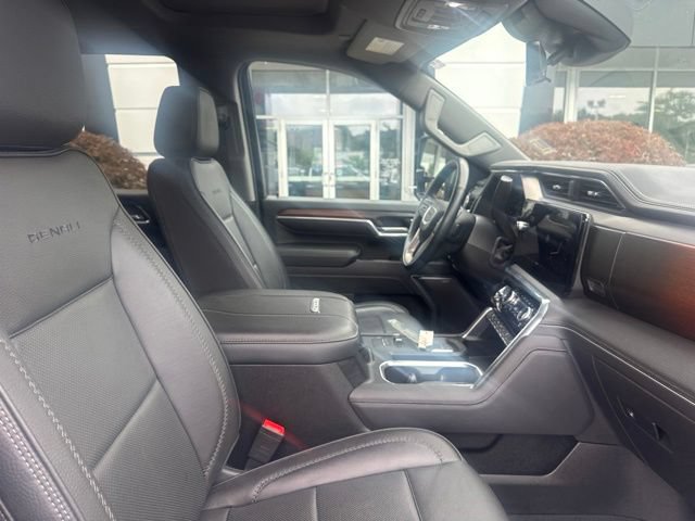 Used 2025 GMC Sierra 2500 Denali w/ Denali Reserve Package AWD/4WD image 34