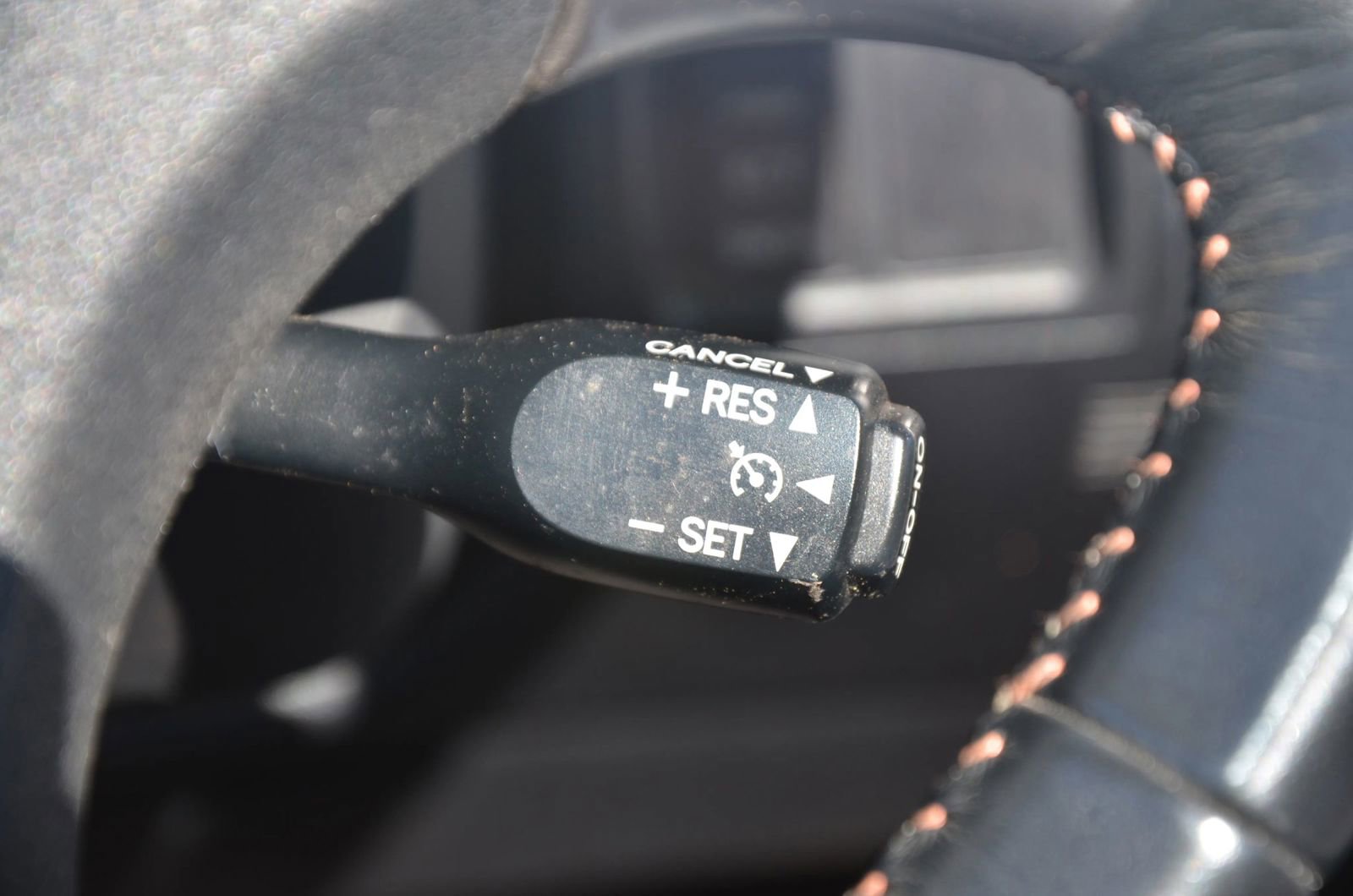 Used 2014 Lexus IS 250C w/ Luxury Package image 32