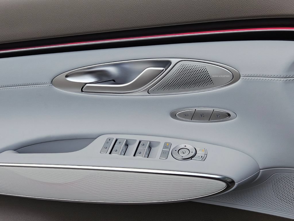 New 2026 Genesis GV70 2.5T Advanced AWD/4WD image 27