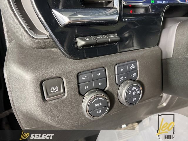 Used 2024 Chevrolet Silverado 3500 High Country w/ Technology Package AWD/4WD image 24