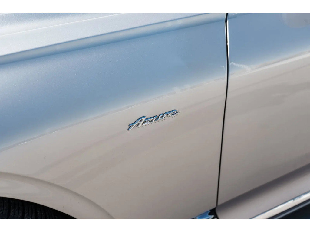 Used 2023 Bentley Continental GT V8 image 23