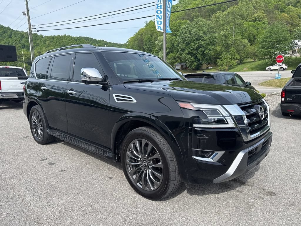 Used 2023 Nissan Armada Platinum w/ Captain's Chairs Package AWD/4WD image 3